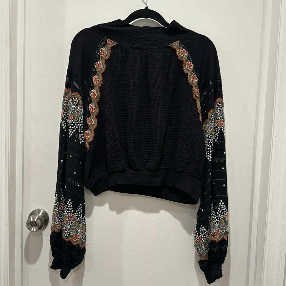 Free People Women's Floral Embroidered Technicolor Dream Blouse Tunic - Picture 2 of 9